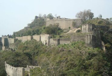 Kangra Fort Timings, Entry Fees, Nearby Attractions