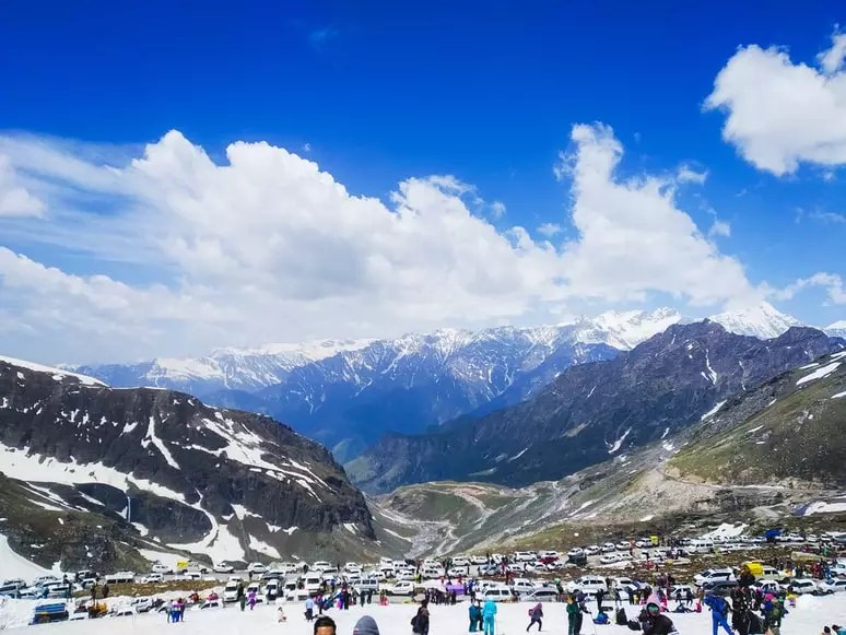 Which is the Best Place for a Romantic Honeymoon Destination, Shimla or Kullu Manali?