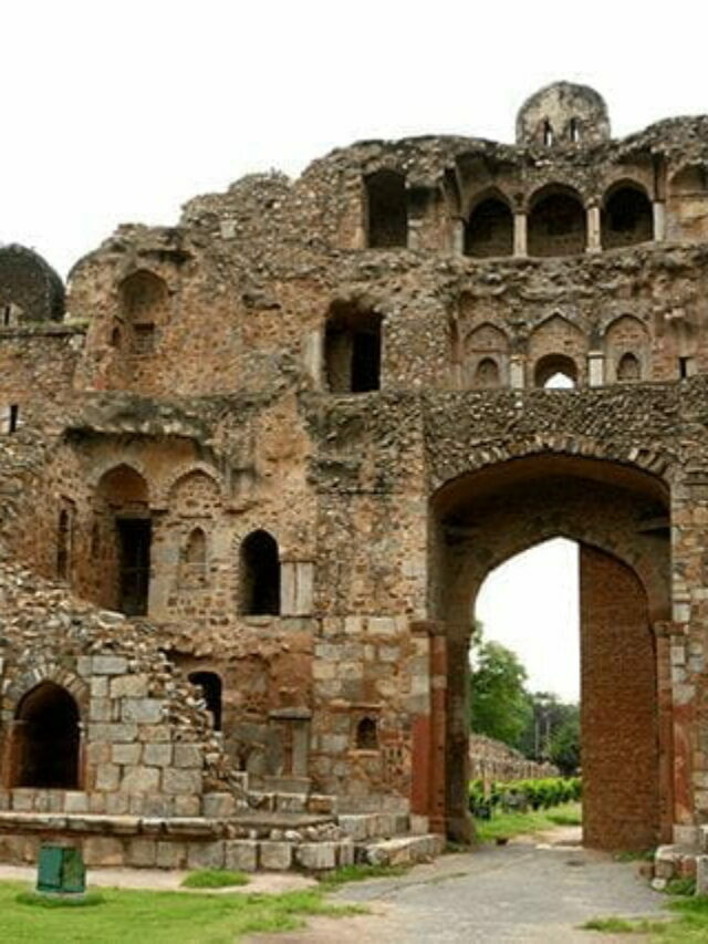 10 Unknown Facts About Old Fort Delhi