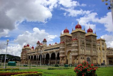 15 Best Places to Visit near Bangalore within 300 KMs